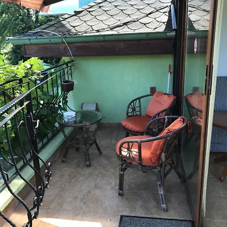 维拉玛提41号酒店 招待所 瓦爾納