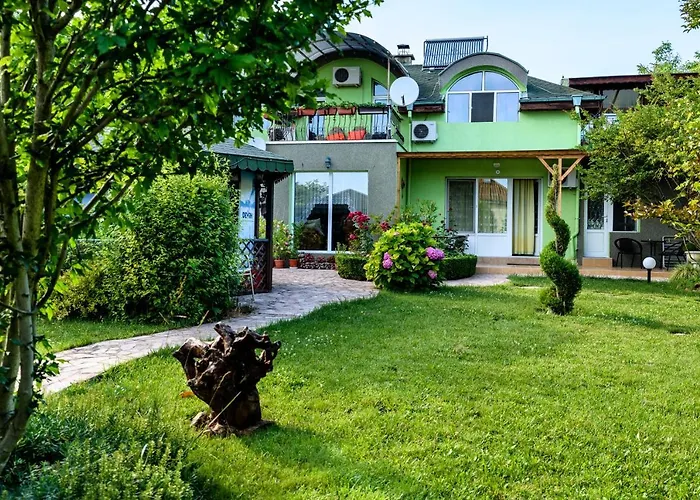 Къща за гости Saltanat 41